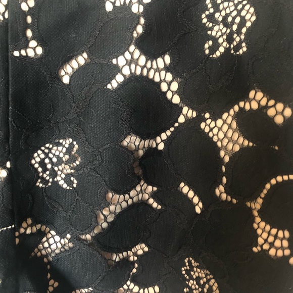 Express Lace Shorts - Picture 2 of 5